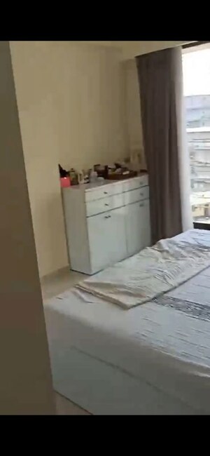 Bathroom in 2 BHK Apartment at Lashkaria Empress, Andheri West – for Rent