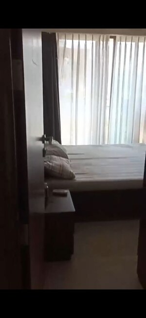 Bedroom in 2 BHK Apartment at Lashkaria Empress, Andheri West – for Rent