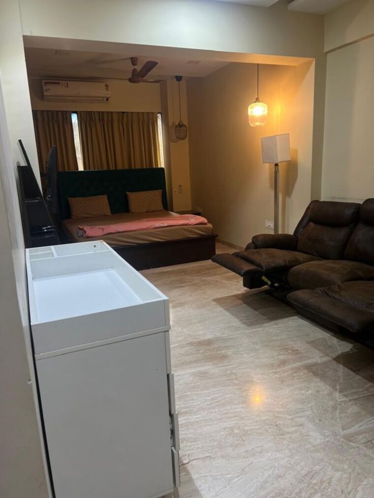 Living Room, shams-palace 2 Bedroom 1000 Sq.Ft. Apartment In Bandra West Mumbai 10537262
