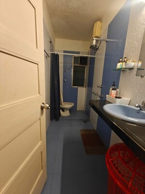 Bathroom in 1 BHK Apartment at Bandra West – for Rent