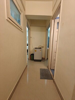  1 BHK Apartment at Bandra West – for Rent