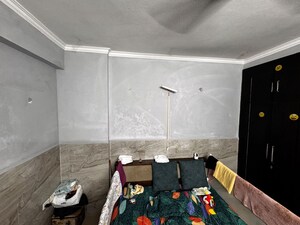Team Area in 2 BHK Apartment at Earthcon Casa Grande II, Chi V Greater Noida – for Rent