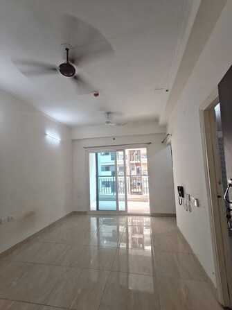 2 BHK Apartment For Rent in Gaur City 4th Avenue in Sector 4 Greater Noida, Greater Noida