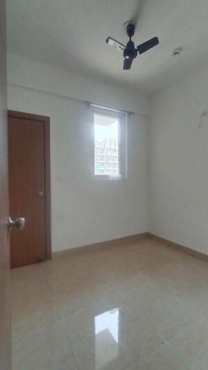 Room in 3.5 BHK Apartment at ATS Nobility, Sector 4 Greater Noida – for Rent