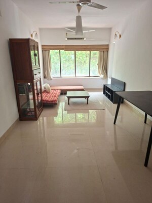 2 BHK Apartment For Rent in Bandra West