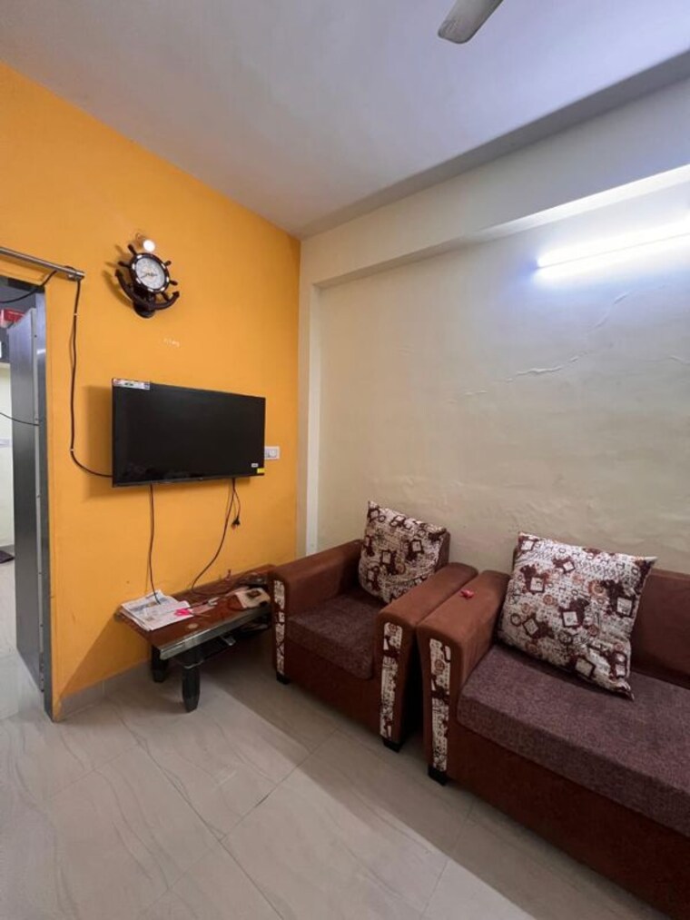 Living Room, mig-colony-gokhalenagar 1 Bedroom 600 Sq.Ft. Independent House In Gokhalenagar Pune 10537326