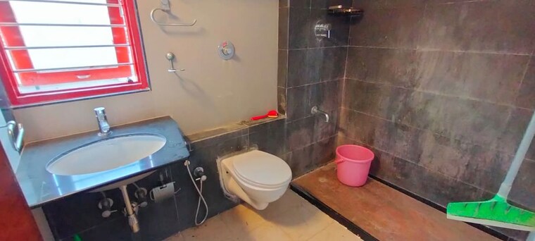 Bathroom, shamun-arambha 3 Bedroom 1850 Sq.Ft. Apartment In Richmond Town Bangalore 10537358