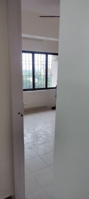 Room in 2 BHK Apartment at Shree Darshan Apartment Andheri, Andheri West – for Rent