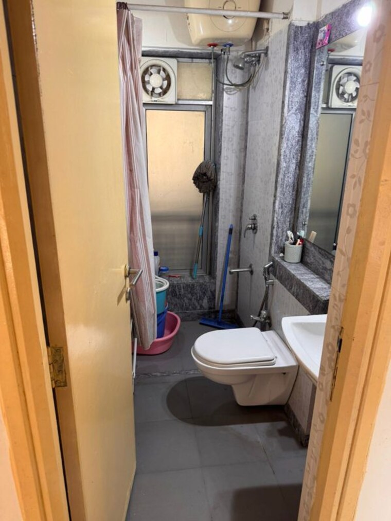 Bathroom, kalpataru-hills 1 Bedroom 460 Sq.Ft. Apartment In Manpada Thane 10537370
