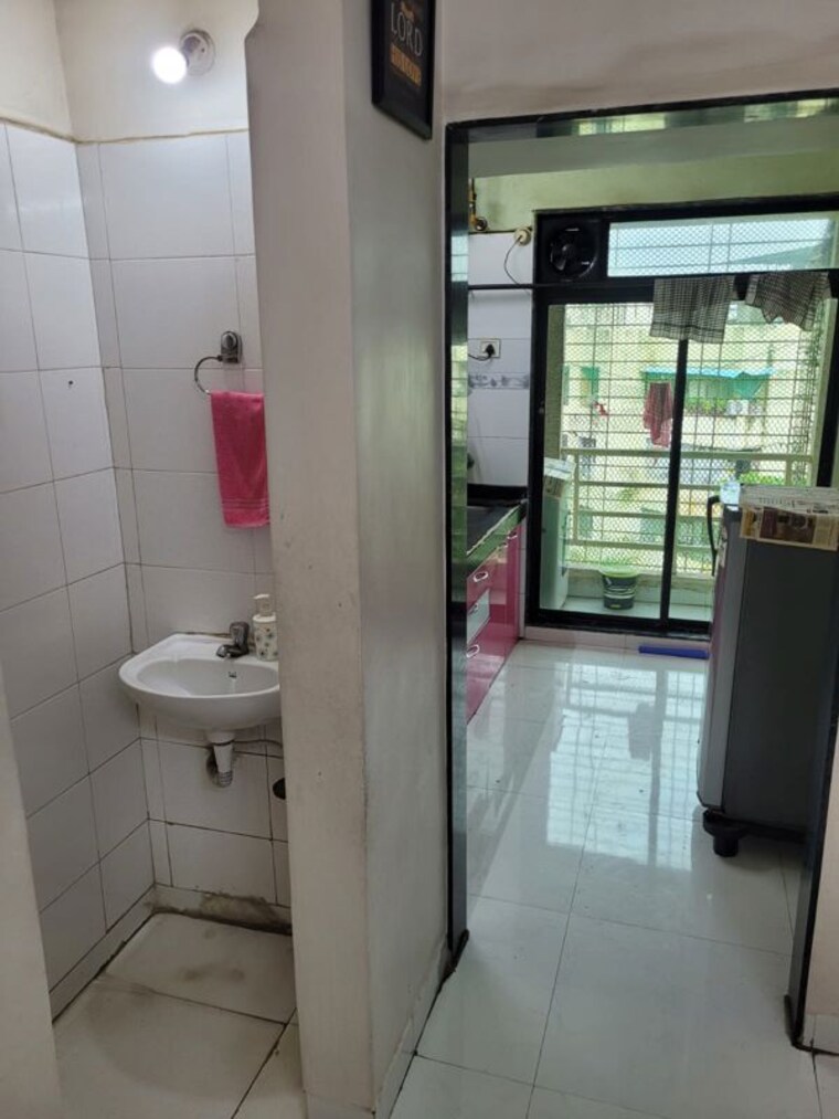 Bathroom, triveni-apartments 2 Bedroom 1100 Sq.Ft. Apartment In Kharghar Navi Mumbai 10537375