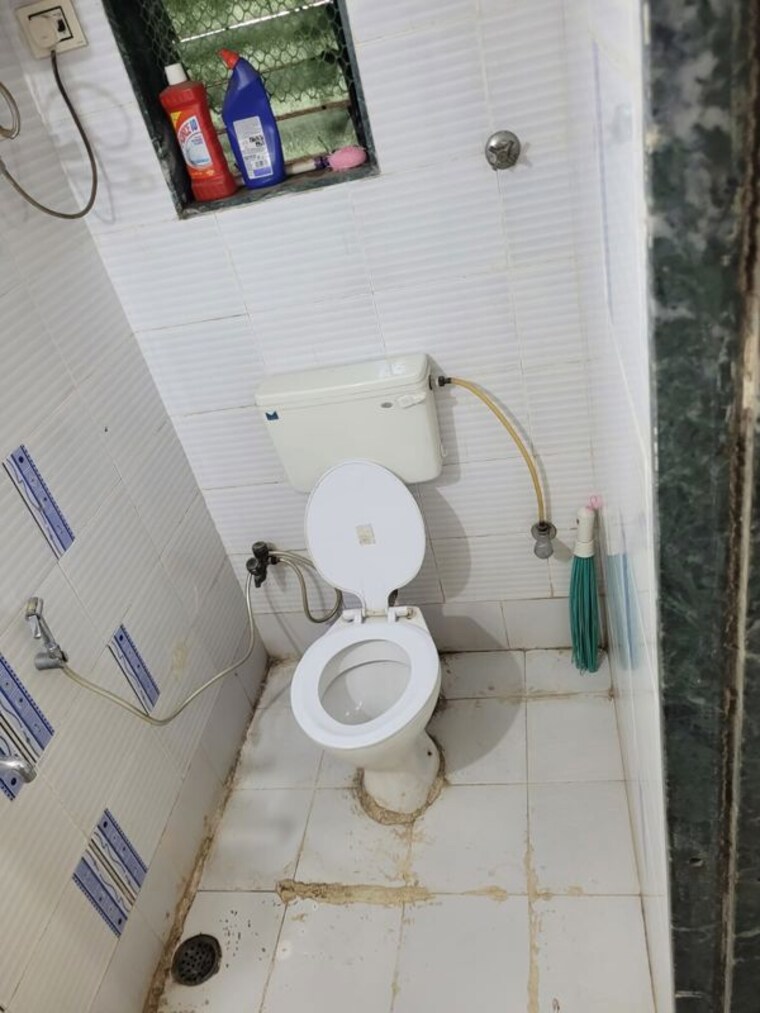 Bathroom, triveni-apartments 2 Bedroom 1100 Sq.Ft. Apartment In Kharghar Navi Mumbai 10537375