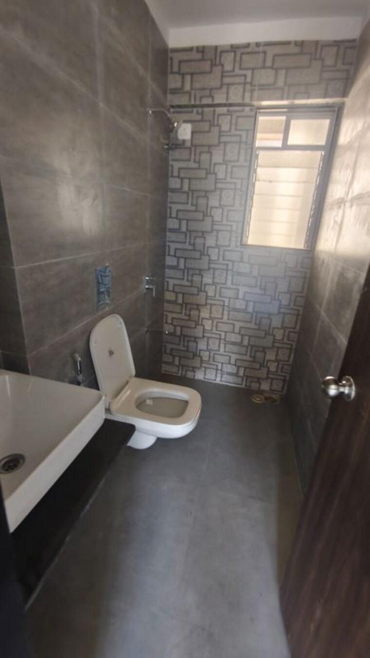 Bathroom, mahavir-square 4 Bedroom 1230 Sq.Ft. Apartment In Manpada Thane 10537392