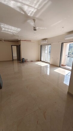 4 BHK + Prayer Room,Extra Room Apartment For Rent in Mahavir Square