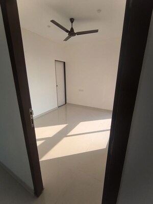 Room in 1 BHK Apartment at Chandak Nishchay, Borivali East – for Rent