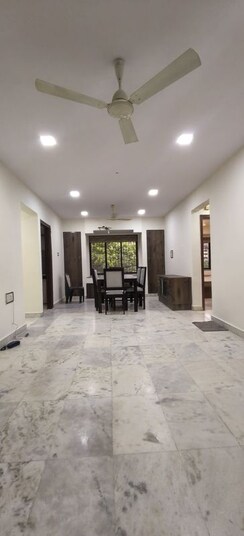 2 BHK Apartment For Sale in Purvi Apartment