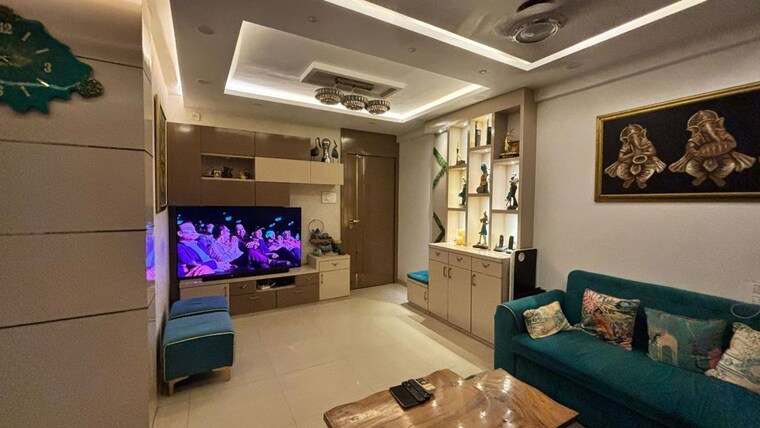Living Room, adarsh-chs-vasant-vihar 2 Bedroom 700 Sq.Ft. Apartment In Vasant Vihar Thane 10537401