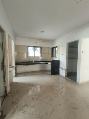 Room in  Apartment at Sarthana Jakatnaka – for Sale