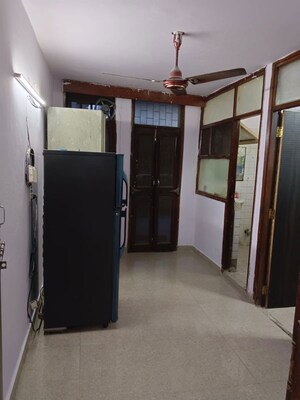 Room in 1 BHK Builder Floor at Lajpat Nagar 4 – for Rent
