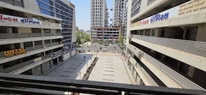  Office Space – Exterior View View at Nikol - for Sale