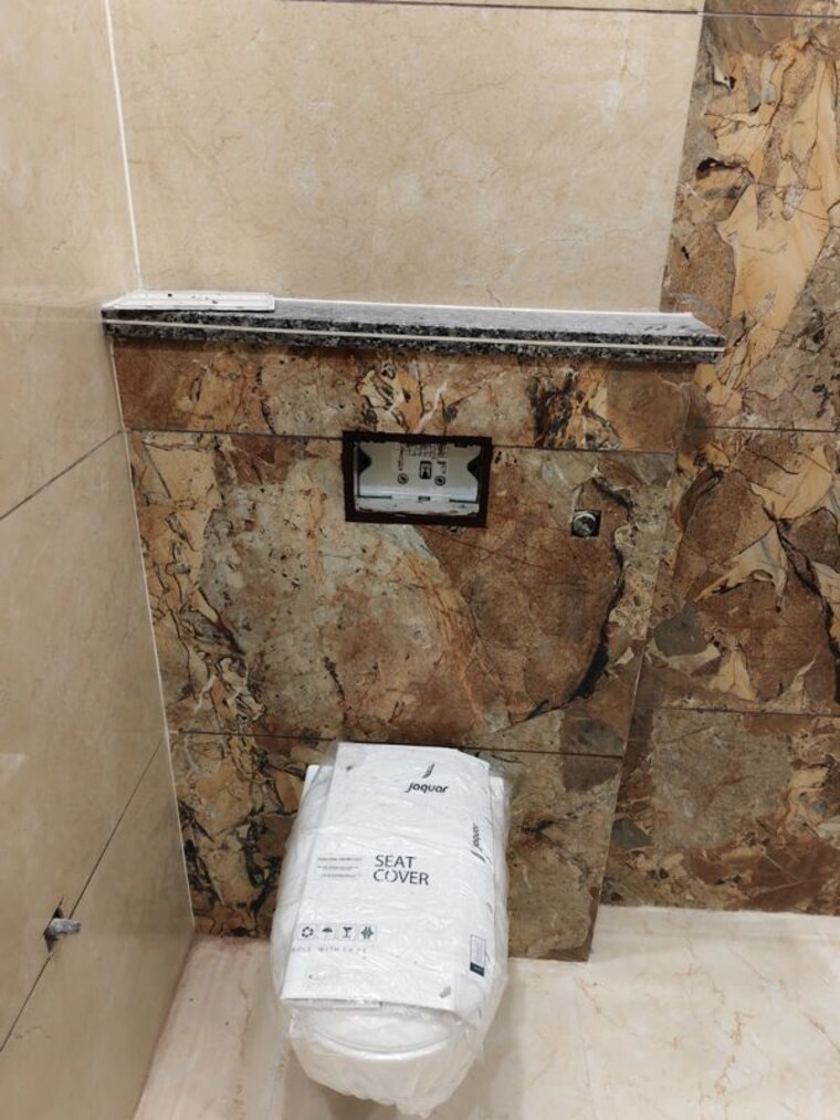 Attached Bathroom, sector 125 4 Bedroom 150 Sq.Yd. Independent House In Sector 125 Mohali 10537474
