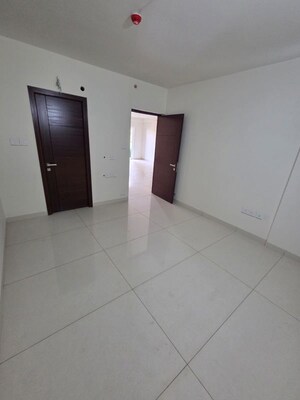 Room in 2 BHK Apartment at Fuzen Park Edge, Buddha Nagar – for Sale