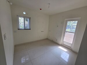 Room in 2 BHK Apartment at Fuzen Park Edge, Buddha Nagar – for Sale