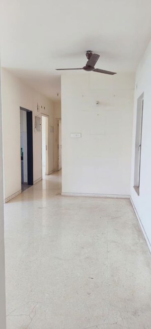 Room in 1 BHK Apartment at Kalpataru Hills Phase II, Manpada – for Sale