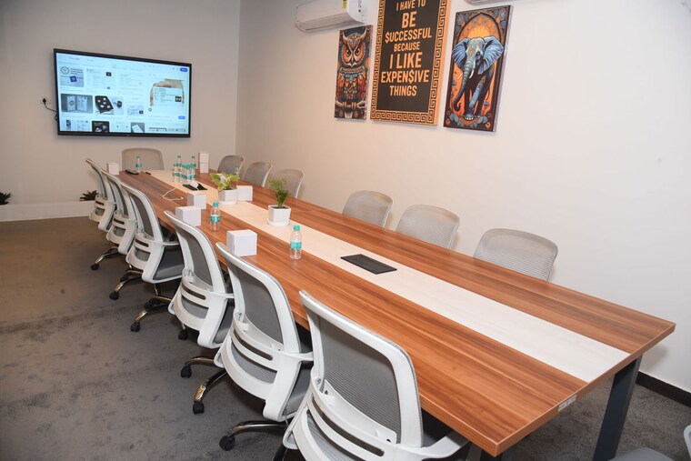 Team Area, arv-park Commercial Office Space in IT/SEZ 2200 Sq.Ft. In Sector 63 Noida 10537487