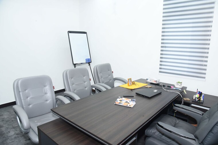 Team Area, arv-park Commercial Office Space in IT/SEZ 2200 Sq.Ft. In Sector 63 Noida 10537487