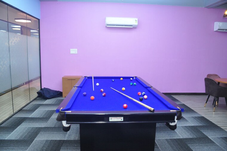 undefined, arv-park Commercial Office Space in IT/SEZ 2200 Sq.Ft. In Sector 63 Noida 10537487