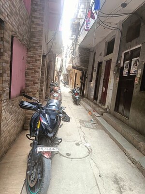 Parking in  Builder Floor at Tri Nagar – for Sale