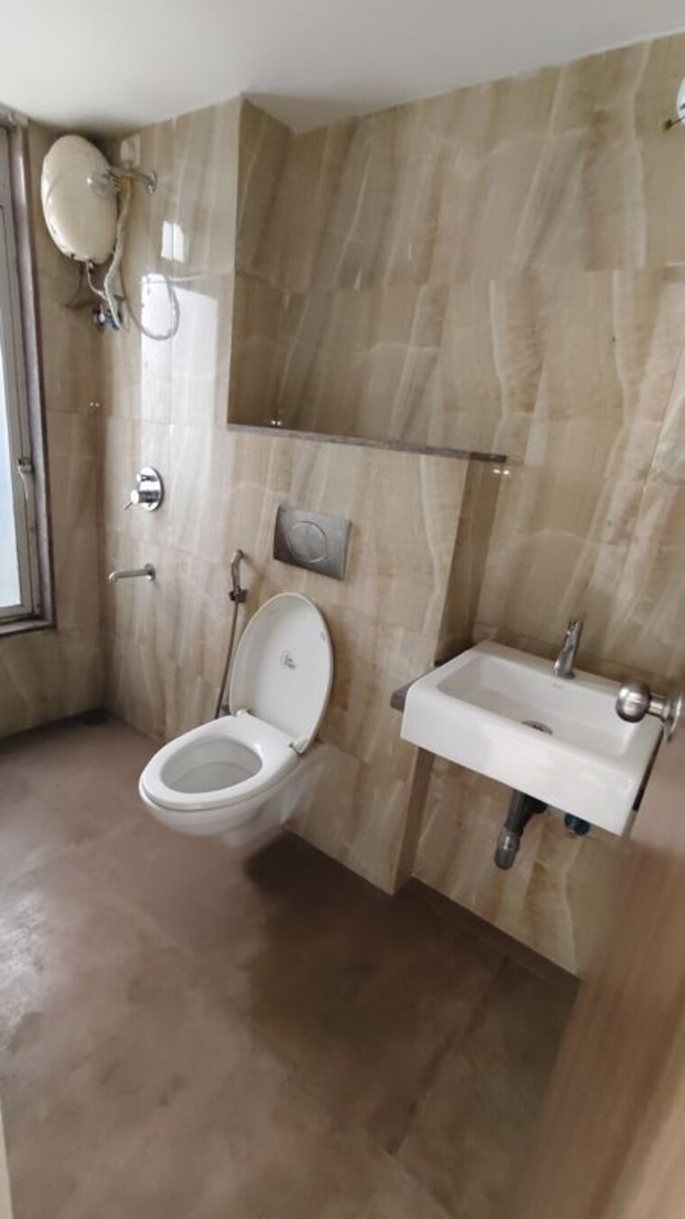 Bathroom, lodha-amara 2 Bedroom 630 Sq.Ft. Apartment In Kolshet Road Thane 10537536