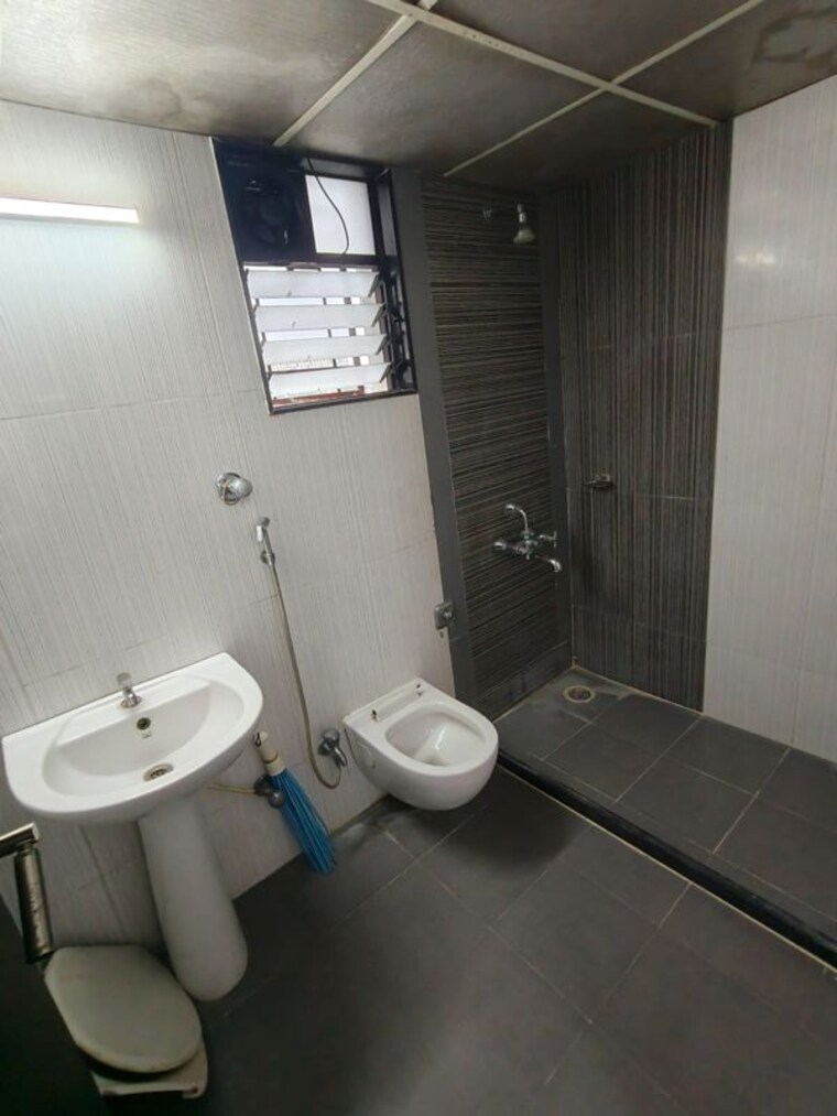 Bathroom, alcon-acacia 2 Bedroom 1100 Sq.Ft. Apartment In Kondhwa Budruk Pune 10537571