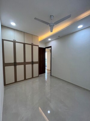 Room in 2 BHK Apartment at BC Corp Arista, Bandra East – for Rent