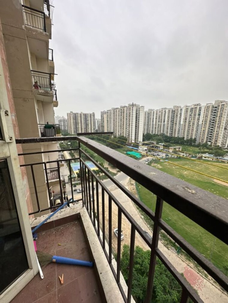Balcony, aims-golf-city 2.5 Bedroom 1150 Sq.Ft. Apartment In Sector 75 Noida 10537616