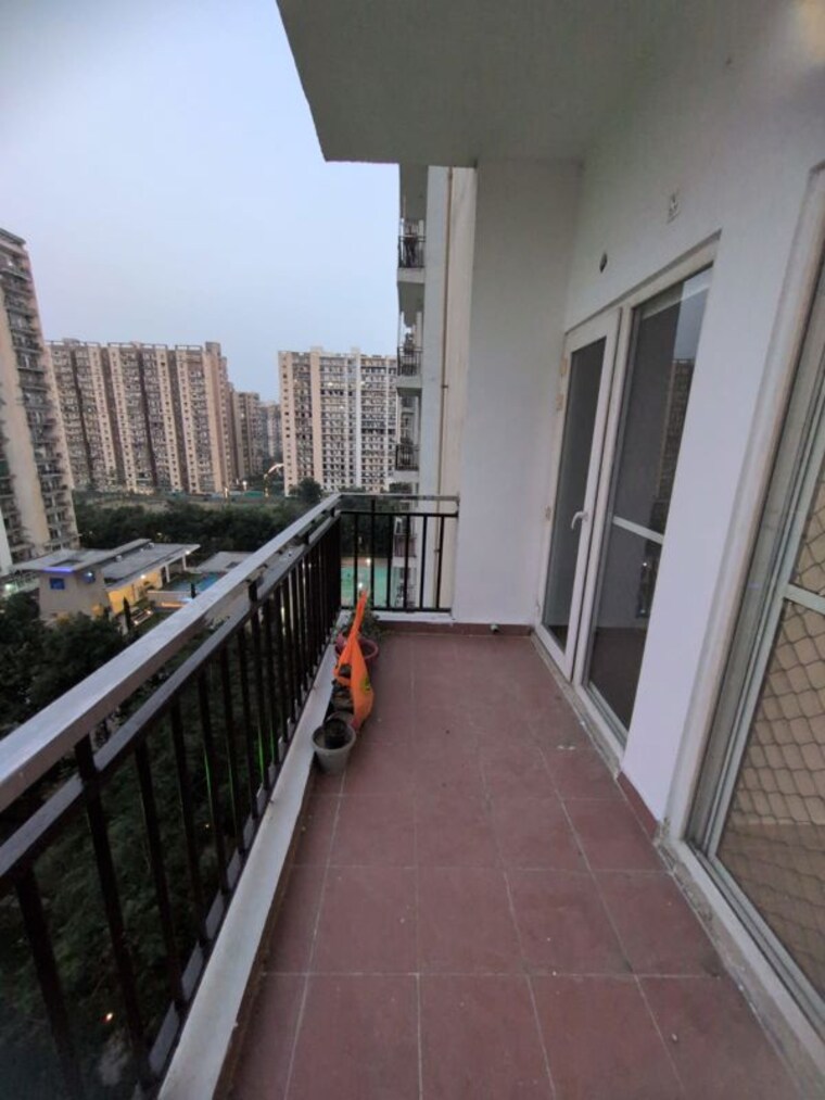 Balcony, panchsheel-pratistha 3 Bedroom 1550 Sq.Ft. Apartment In Sector 75 Noida 10537662