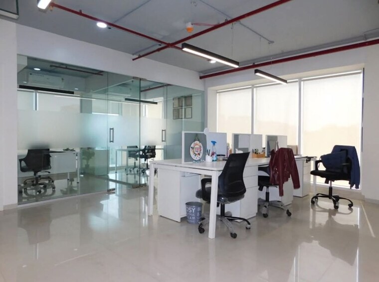 Gym, sagar-tech-plaza Commercial Office Space 1083 Sq.Ft. In Sakinaka Mumbai 10537669