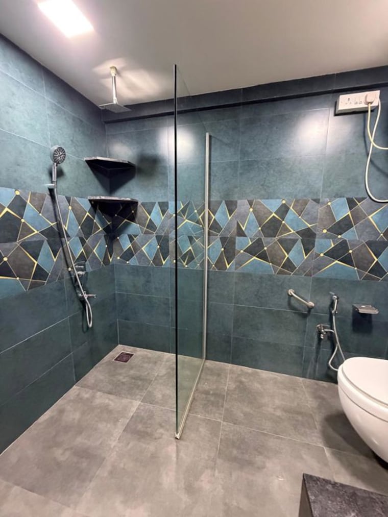 Bathroom, pandurang-society 2 Bedroom 1200 Sq.Ft. Apartment In Juhu Mumbai 10537698