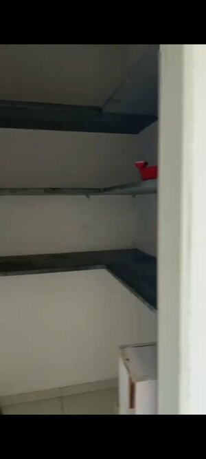 Furnished Amenities in 3 BHK Apartment at 42 Parkview, Science City – for Rent