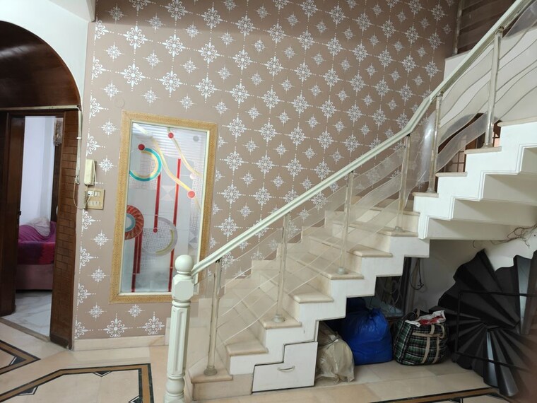 undefined, mahendru enclave 4 Bedroom 2700 Sq.Ft. Independent House In Mahendru Enclave Delhi 10537678