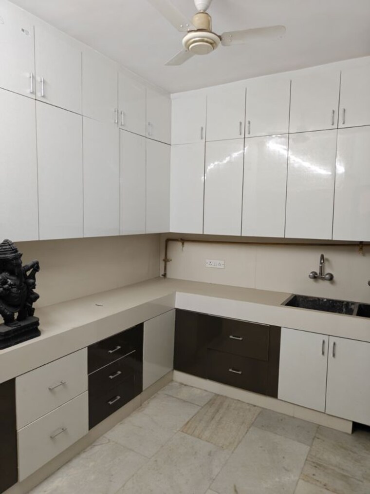 Kitchen, mahendru enclave 4 Bedroom 2700 Sq.Ft. Independent House In Mahendru Enclave Delhi 10537678