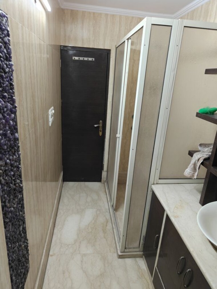 Bathroom, mahendru enclave 4 Bedroom 2700 Sq.Ft. Independent House In Mahendru Enclave Delhi 10537678