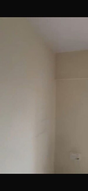 Room in 2 BHK Apartment at Satguru Solitaire, Thane West – for Rent