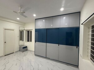 Room in 3 BHK Apartment at SR The Prime, Neknampur – for Rent