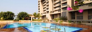 4 BHK Apartment – Exterior View View at Oberoi Sky Gardens, Andheri West - for Rent
