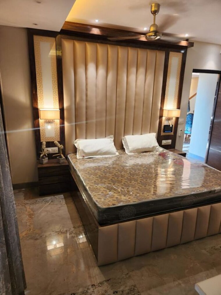 Kitchen, surya-aastha-greens 5 Bedroom 3700 Sq.Ft. Penthouse In Sector 4 Greater Noida Greater Noida 10537751
