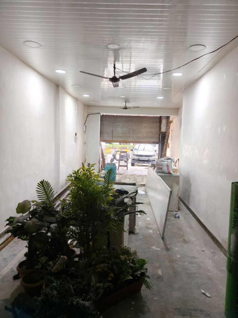Balcony, parijat-chs-nerul Commercial Shop 1400 Sq.Ft. In Nerul Sector 18 Navi Mumbai 10537731