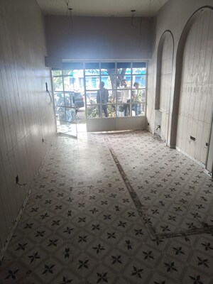Room in  Shop at Chadda Crescent, Vashi Sector 17 – for Rent