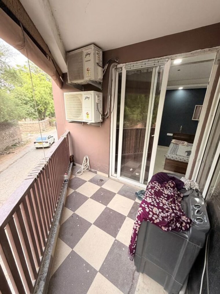 Balcony, mandi 3 Bedroom 1350 Sq.Ft. Apartment In Mandi Delhi 10537771