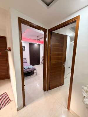 Room in 3 BHK Apartment at Mandi – for Sale